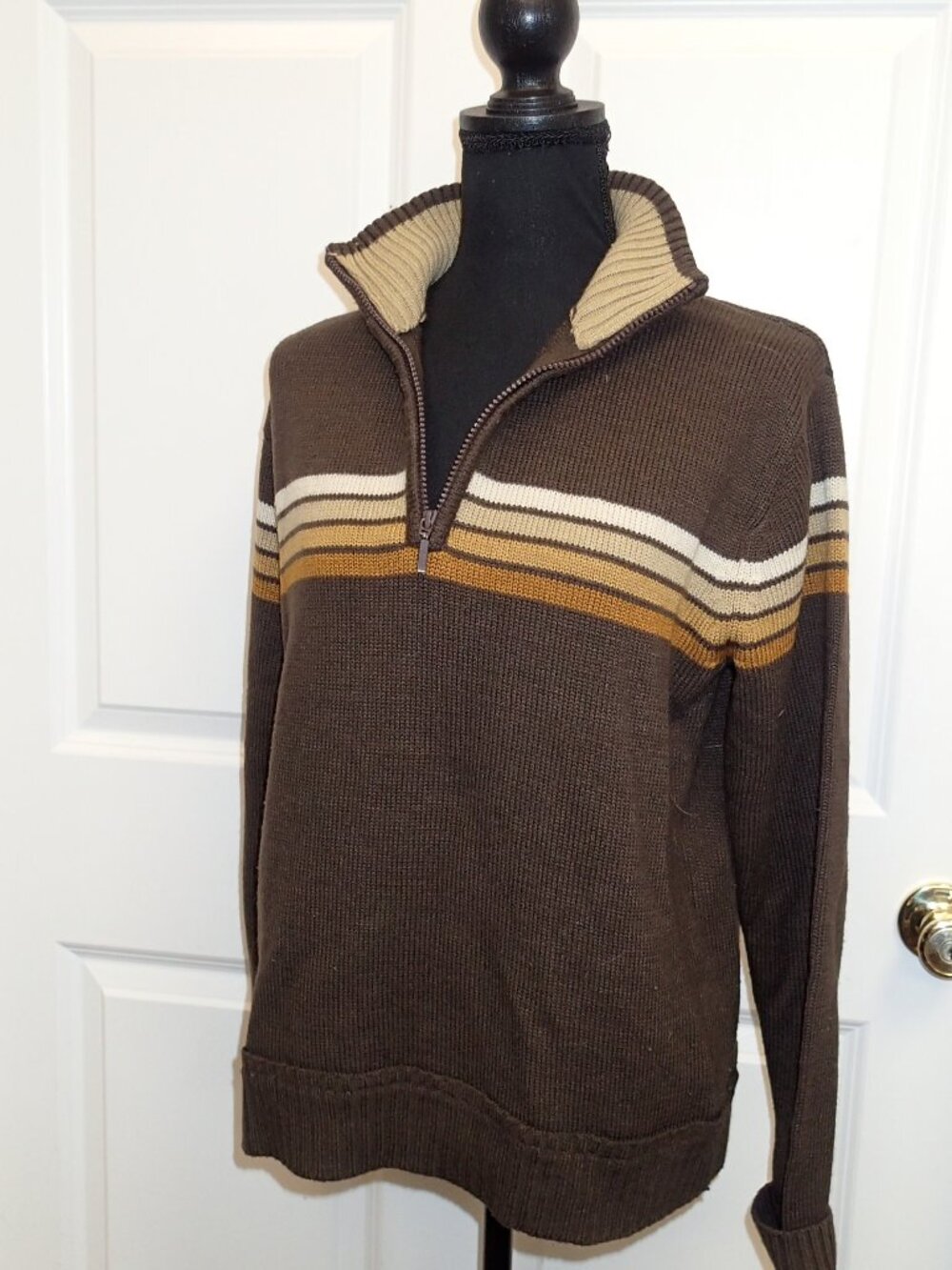 Men's Carbon Brown 3/4 Zipper Sweater Size Small